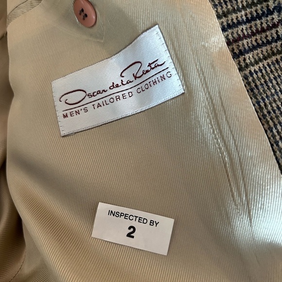 OSCAR DE LA RENTA Wool and Silk Houndstooth Tan Two Button Blazer Sport Coat 43R - Picture 16 of 16